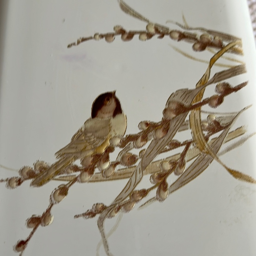VG Otagiri Lacquerware Jewelry Music Box Chickadee